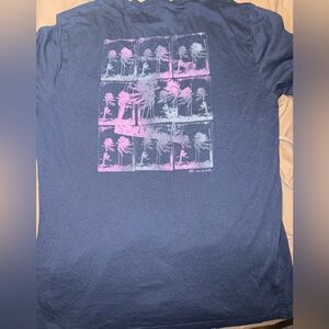 Travis Mathew shirt l